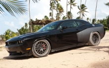  Dodge Challenger SRT     